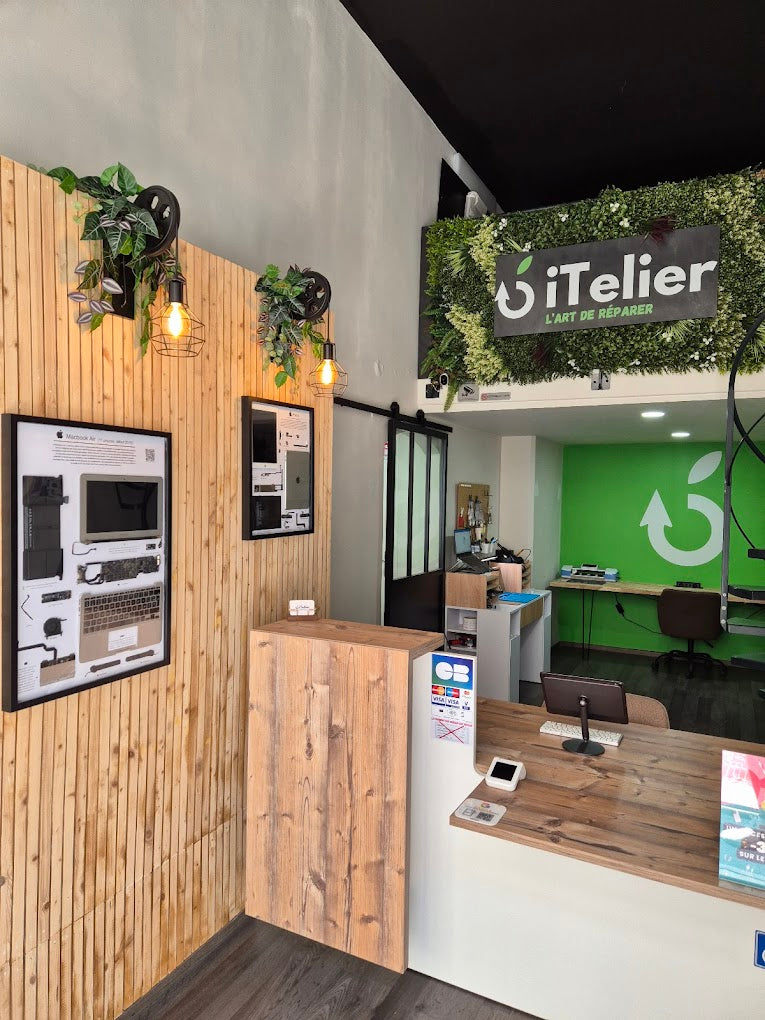 Accueil de la boutique iTelier à Lyon – Atelier de réparation de smartphones, tablettes et ordinateurs – Dépôt en boutique ou envoi par correspondance dans toute la France